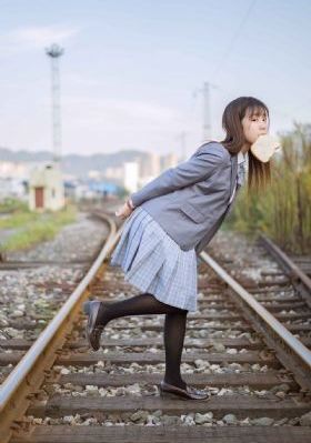 日本电影电车魔女